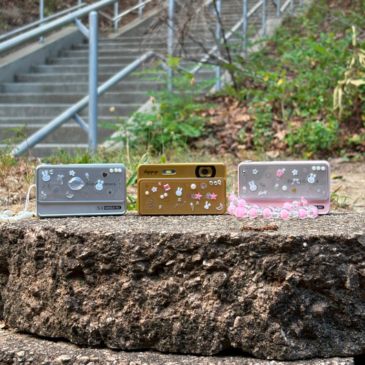 "Gold", "Pink", "Silver"